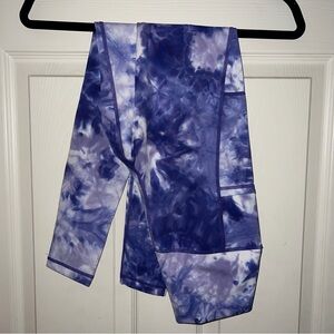 New CVG Constantly Varied Gear Leggings Purple & White Tie Dye Size Small